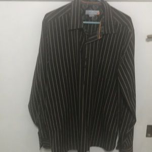 Men’s long sleeve button down shirt